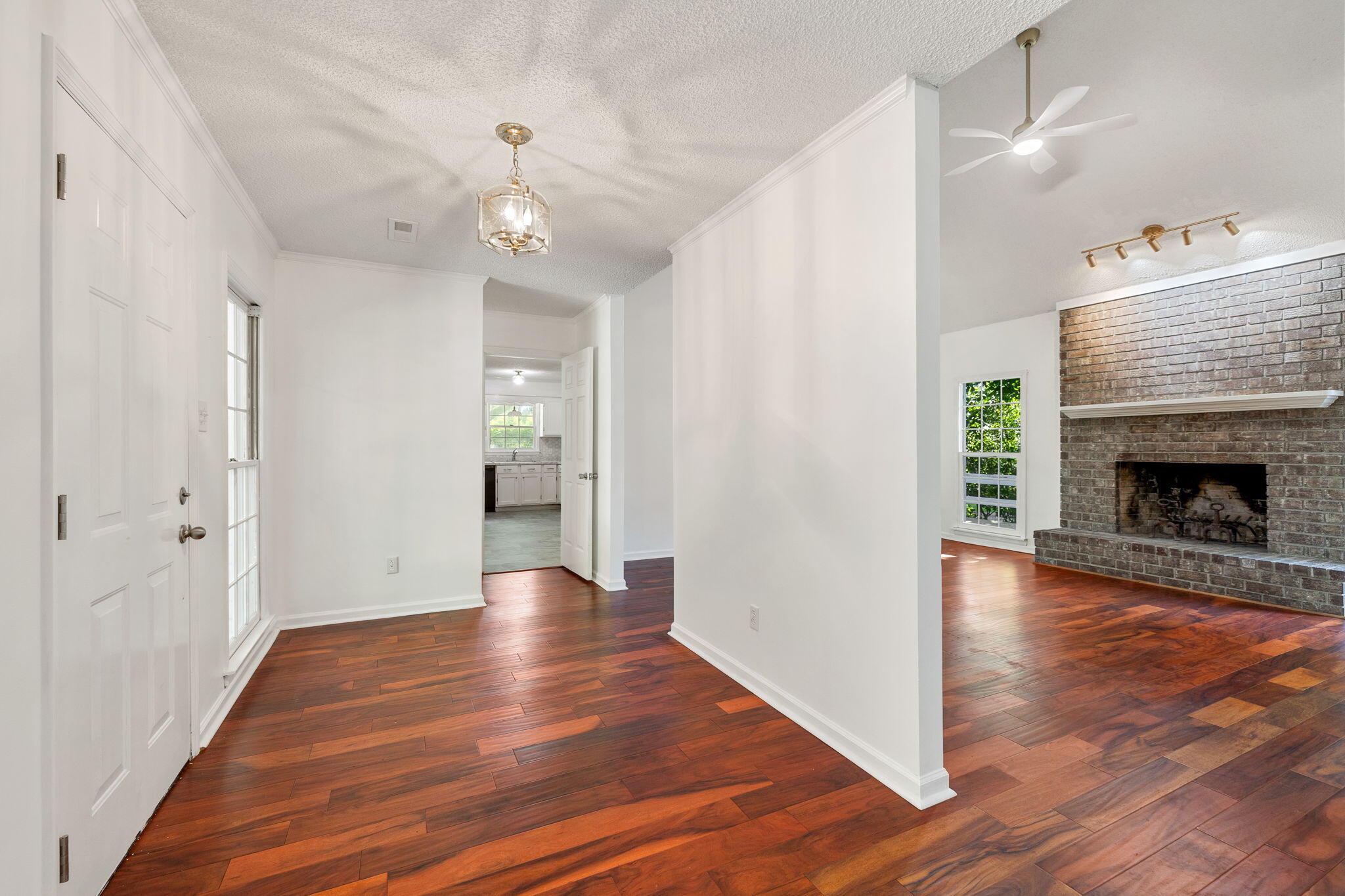 134 Cooper Circle Santee, SC 29142 - Photo 3 of 54