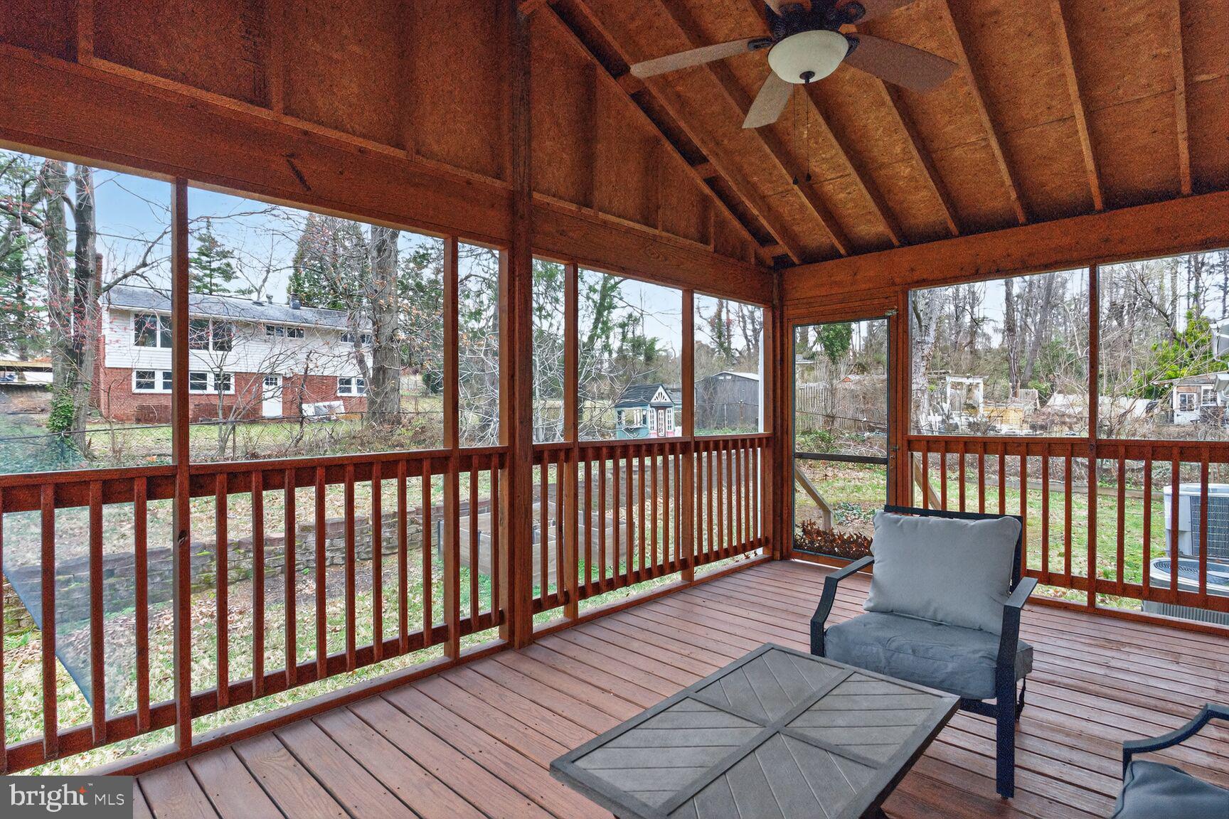 4406 Roundhill Road Alexandria, VA 22310 - Photo 16 of 48 Gallery Image 16