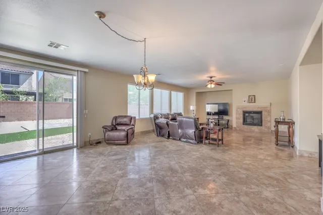 $495,000 | 4016 Gaster Avenue, North Las Vegas, NV 89081