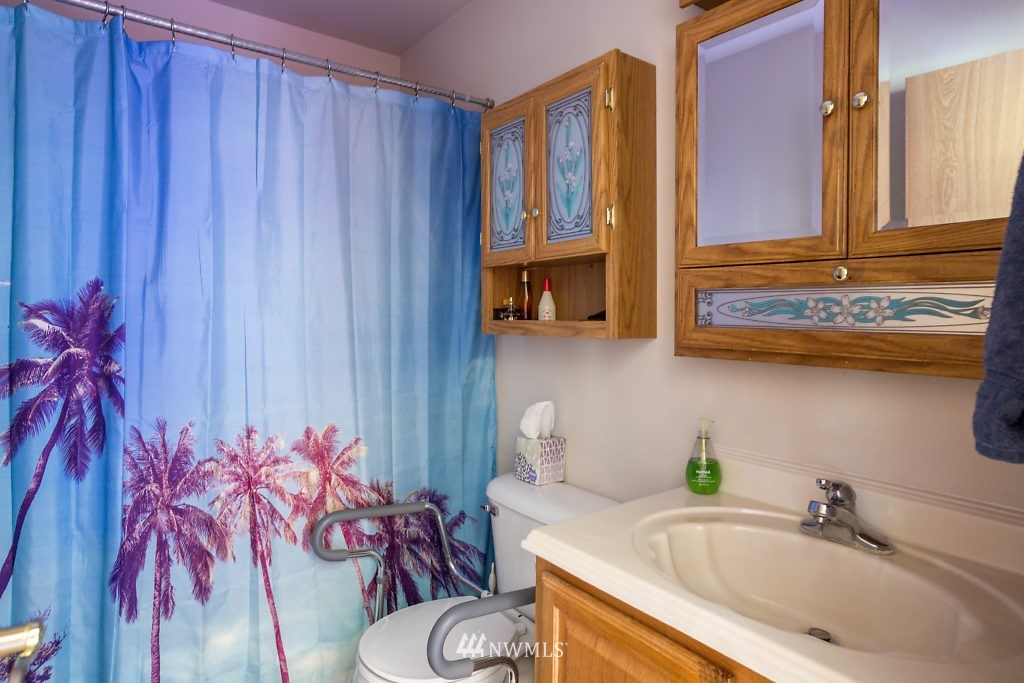 2287 Williams Road Oak Harbor, WA 98277 - Photo 15 of 23 Gallery Image 15
