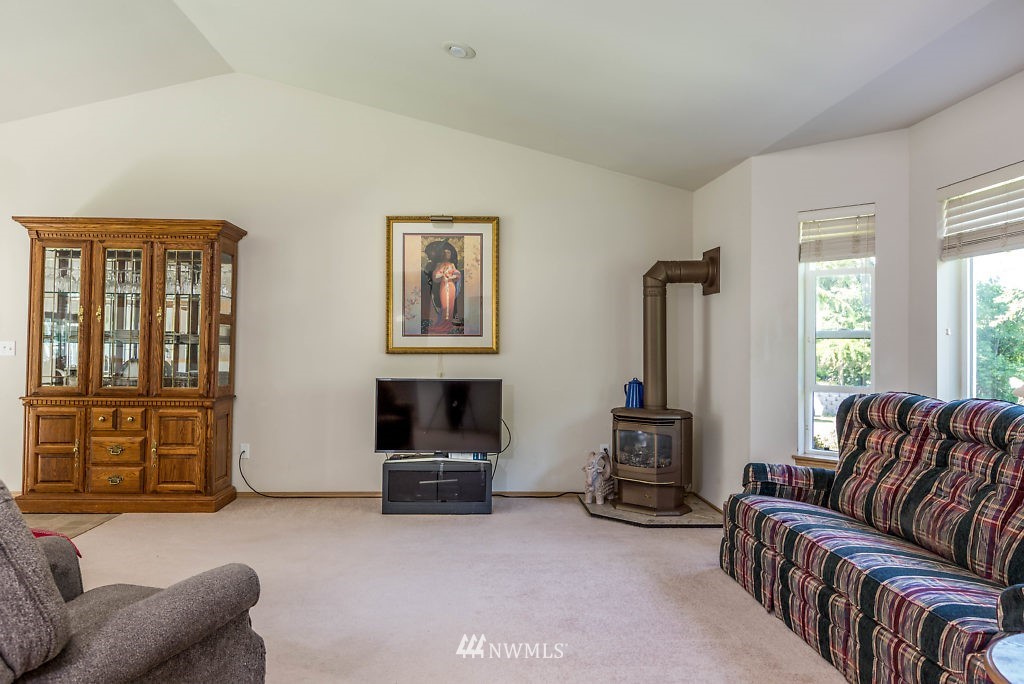 2287 Williams Road Oak Harbor, WA 98277 - Photo 7 of 23 Gallery Image 7