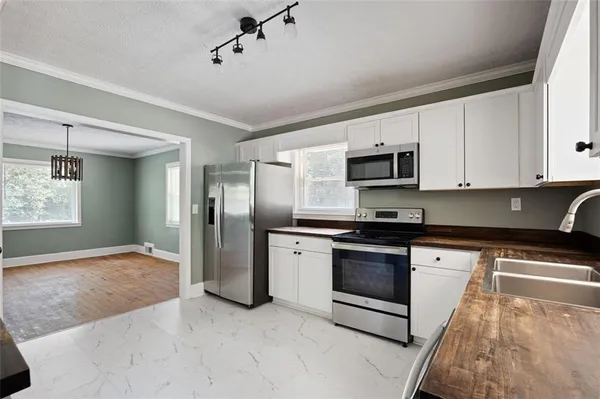 $479,999 | 250 East Memorial Drive, Dallas, GA 30132