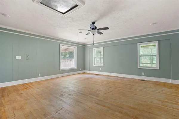 $479,999 | 250 East Memorial Drive, Dallas, GA 30132