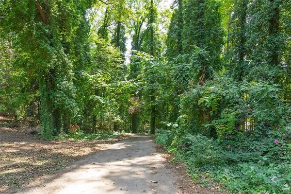$479,999 | 250 East Memorial Drive, Dallas, GA 30132