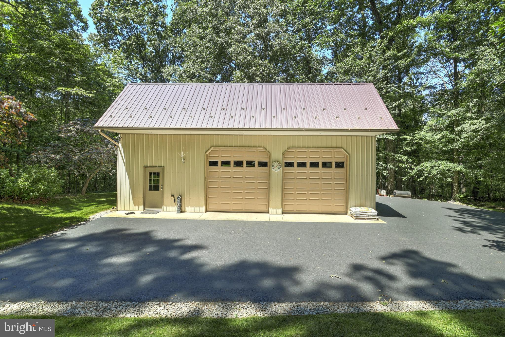 5184 Chestnut Grove Road Spring Grove, PA 17362 - Photo 11 of 54 30X40 Garage