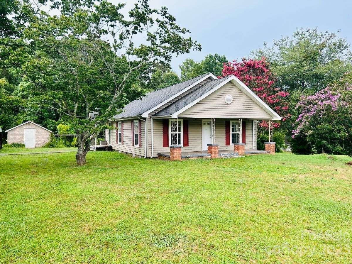 2047 Icard Ridge Road Taylorsville, NC 28681 - Photo 1 of 14 Gallery Image 1