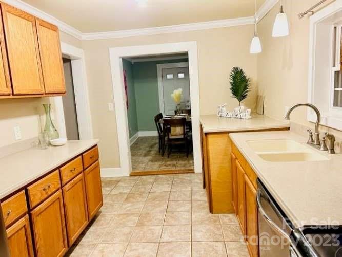 2047 Icard Ridge Road Taylorsville, NC 28681 - Photo 8 of 14 Gallery Image 8