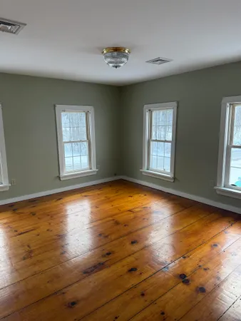 $1,800 | 586 Bellows Falls Road, Charlestown, NH 03603