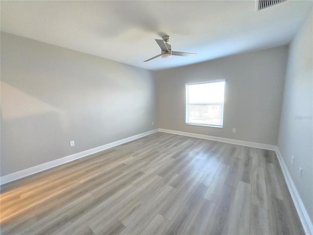 5511 Patano Loop Palmetto, FL 34221 - Photo 16 of 37