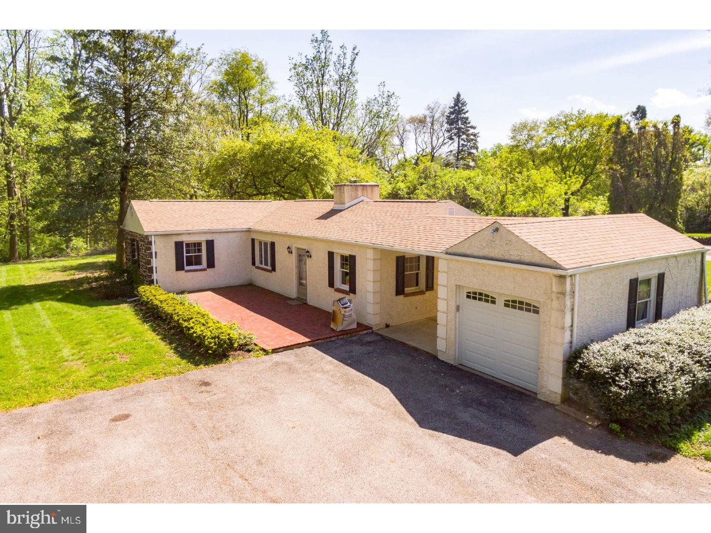 672 Sproul Road Bryn Mawr, PA 19010 - Photo 3 of 19