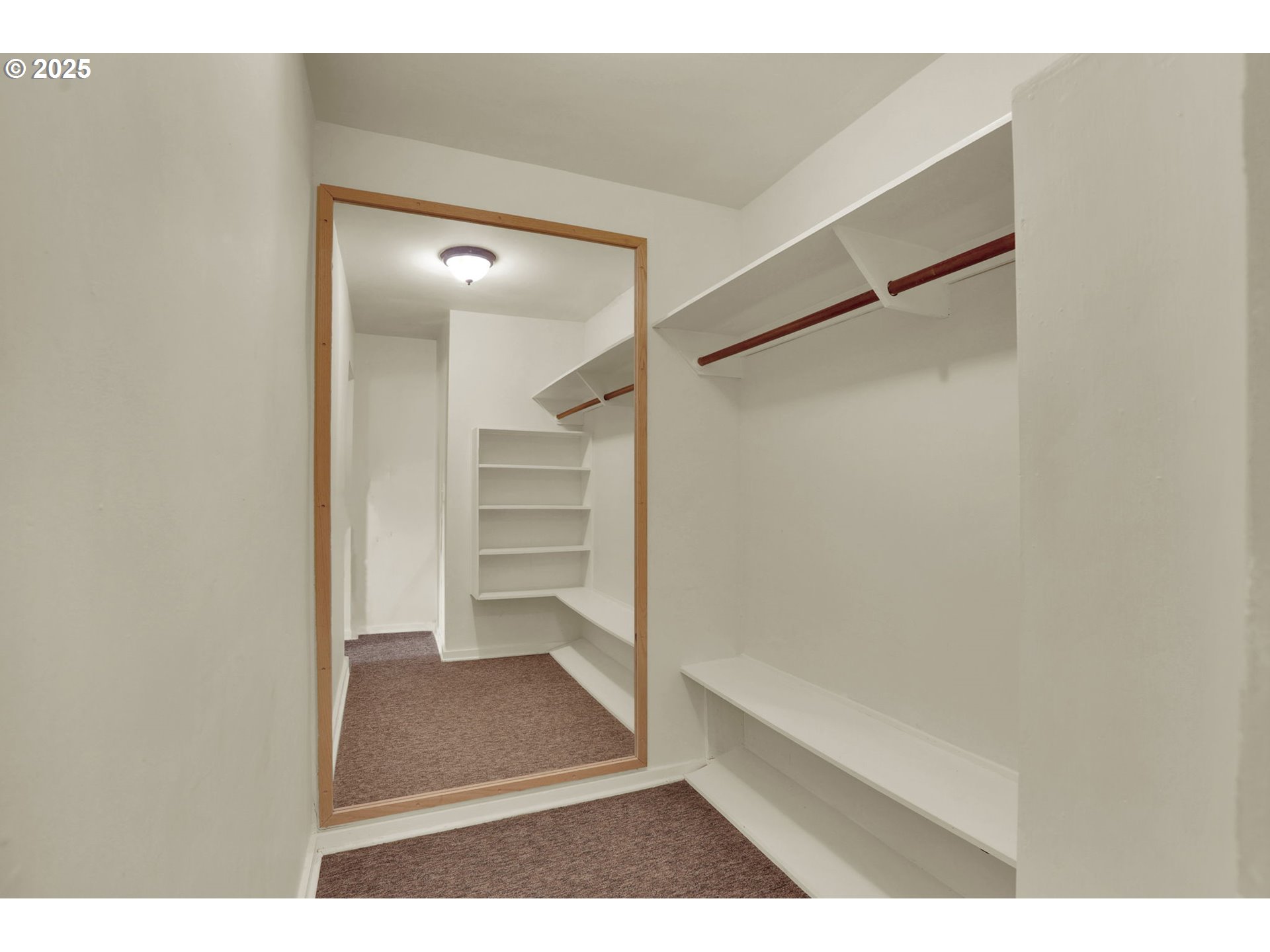 728 East Whiteaker Avenue Cottage Grove, OR 97424 - Photo 18 of 38 a view of a walk in closet