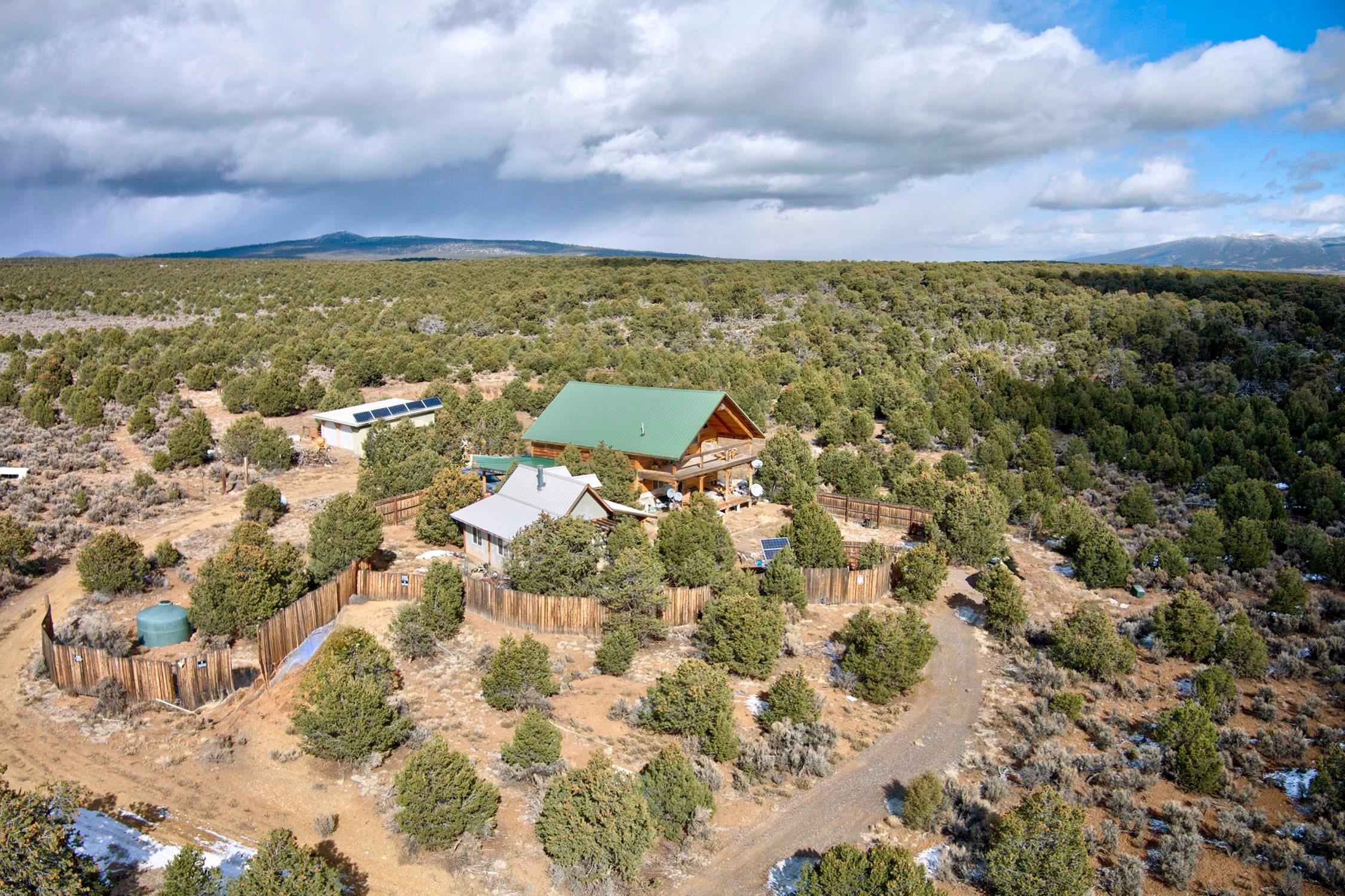 124 Colorado Road Tres Piedras, NM 87577 - Photo 43 of 50