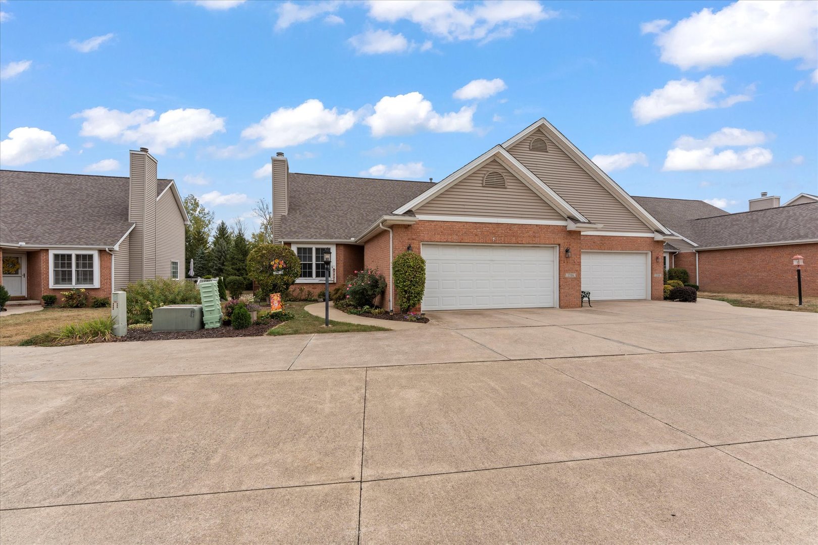 1706 Tin Cup Road, Unit 1706 Mahomet, IL 61853 - Photo 41 of 43 a view of a house with a entertaining space