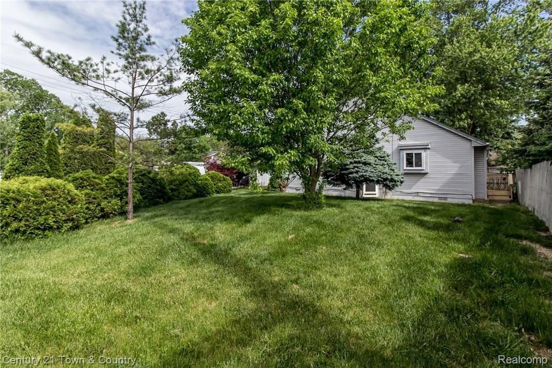 3808 Crooks Road Rochester, MI 48309 - Photo 20 of 21 3808 Crooks (20 of 21).jpg