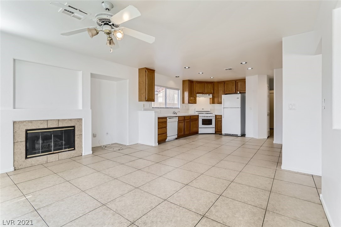 8820 Manalang Road Las Vegas, NV 89123 - Photo 13 of 28