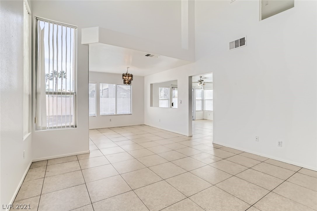 8820 Manalang Road Las Vegas, NV 89123 - Photo 4 of 28