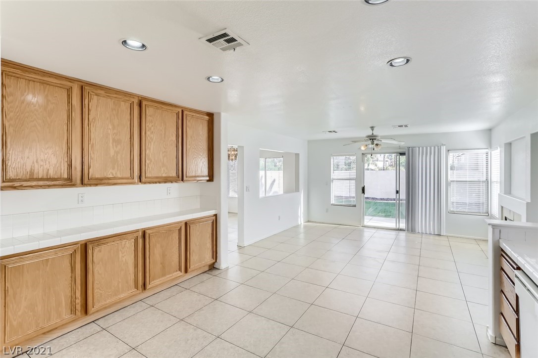 8820 Manalang Road Las Vegas, NV 89123 - Photo 10 of 28