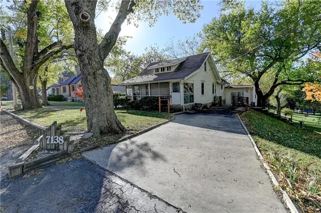 $195,000 | 7138 Sycamore Avenue, Kansas City, MO 64133