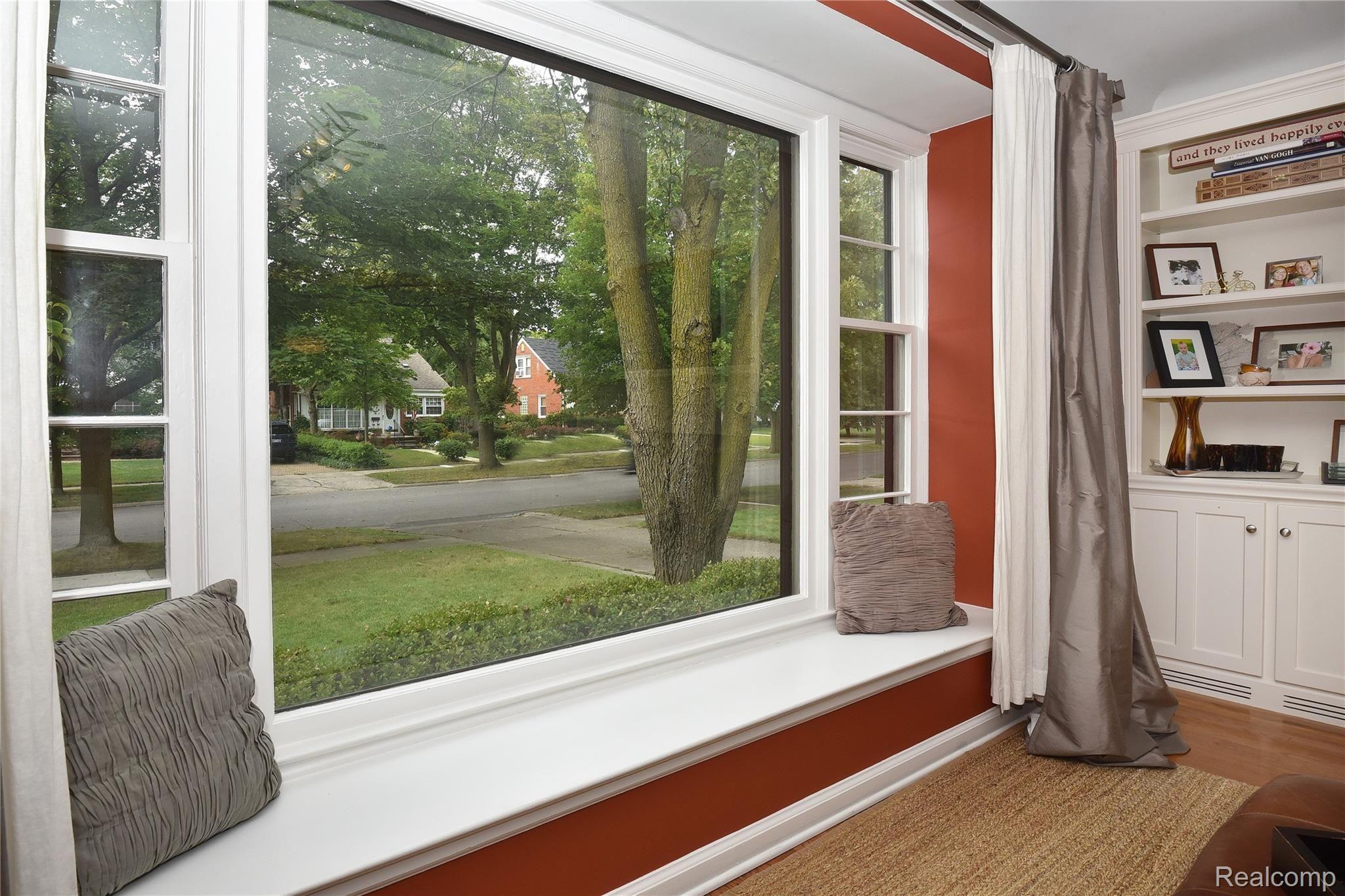 1595 Mansfield Road Birmingham, MI 48009 - Photo 6 of 35 1595 Mansfield_06.JPG