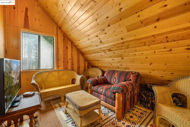 a view of a pathway with a building in the background