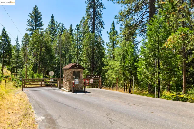 $374,999 | 25488 Rebekah Road, Long Barn, CA 95335