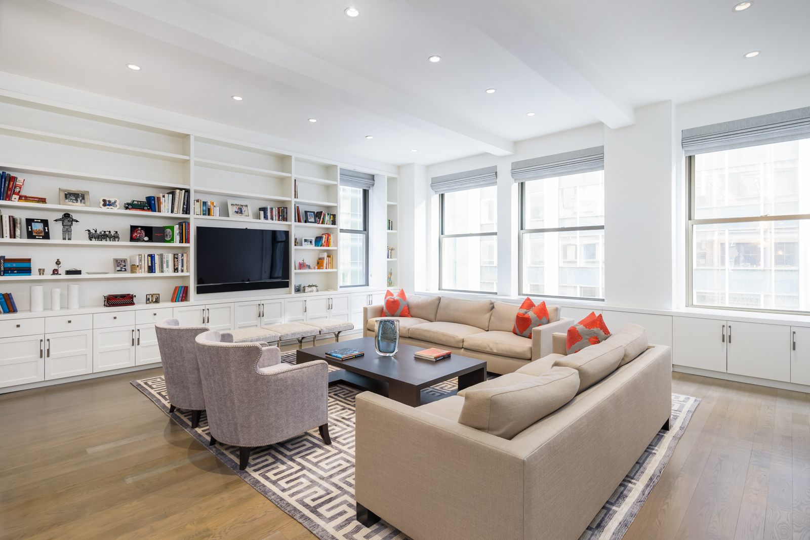 31 East 28th Street, Unit 8E Manhattan, NY 11360 - Photo 1 of 7