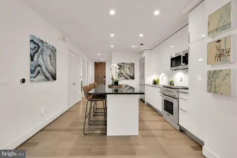 $899,000 | 45 Sutton Square Southwest, Unit 303, Washington, DC 20024