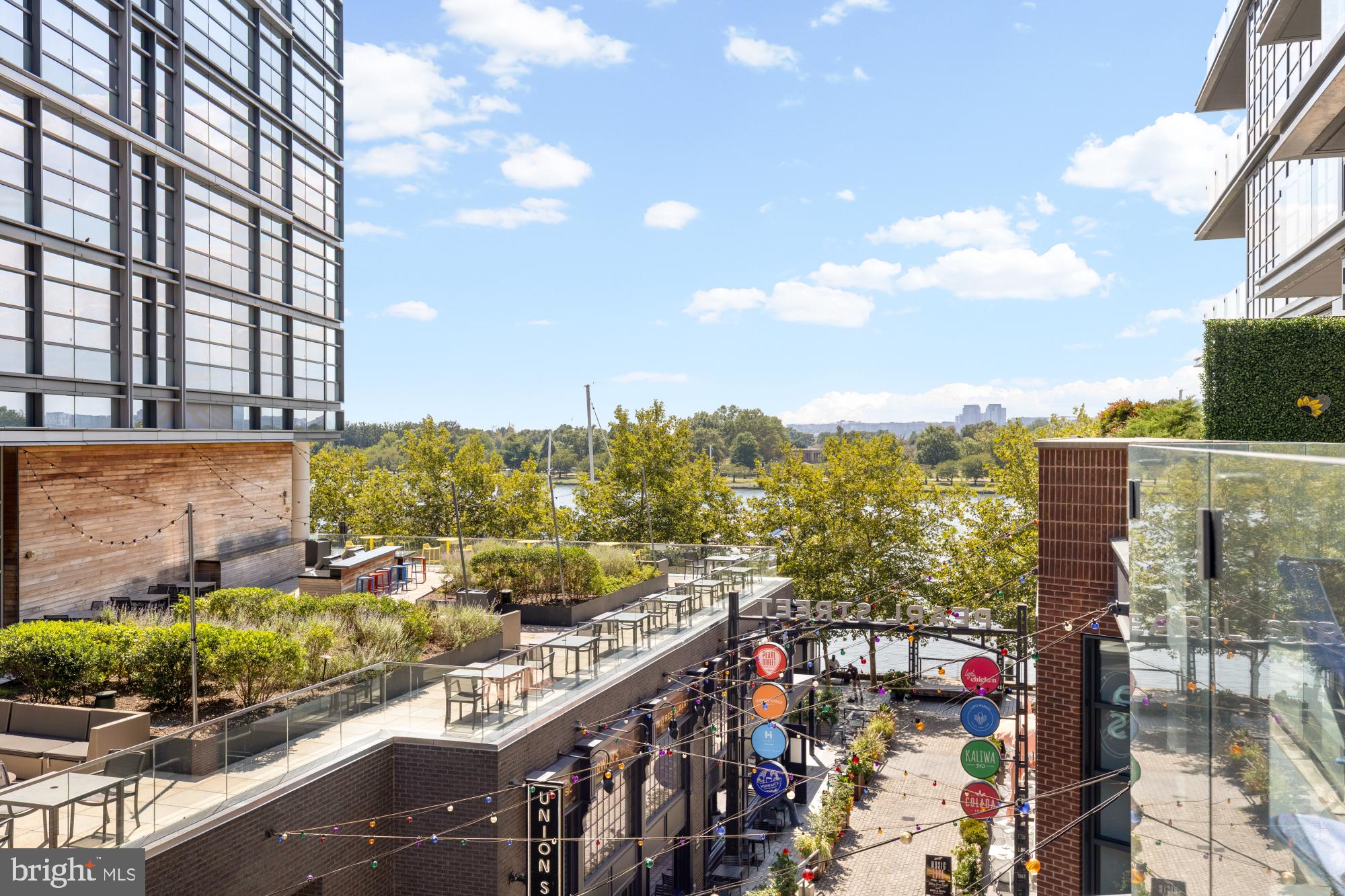 45 Sutton Square Southwest, Unit 303 Washington, DC 20024 - Photo 25 of 60