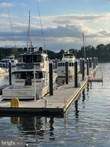 $899,000 | 45 Sutton Square Southwest, Unit 303, Washington, DC 20024