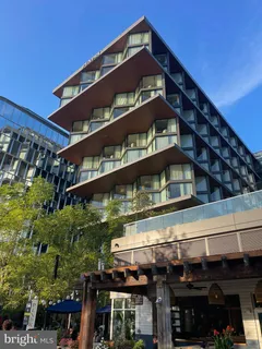 $899,000 | 45 Sutton Square Southwest, Unit 303, Washington, DC 20024