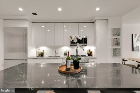 $899,000 | 45 Sutton Square Southwest, Unit 303, Washington, DC 20024