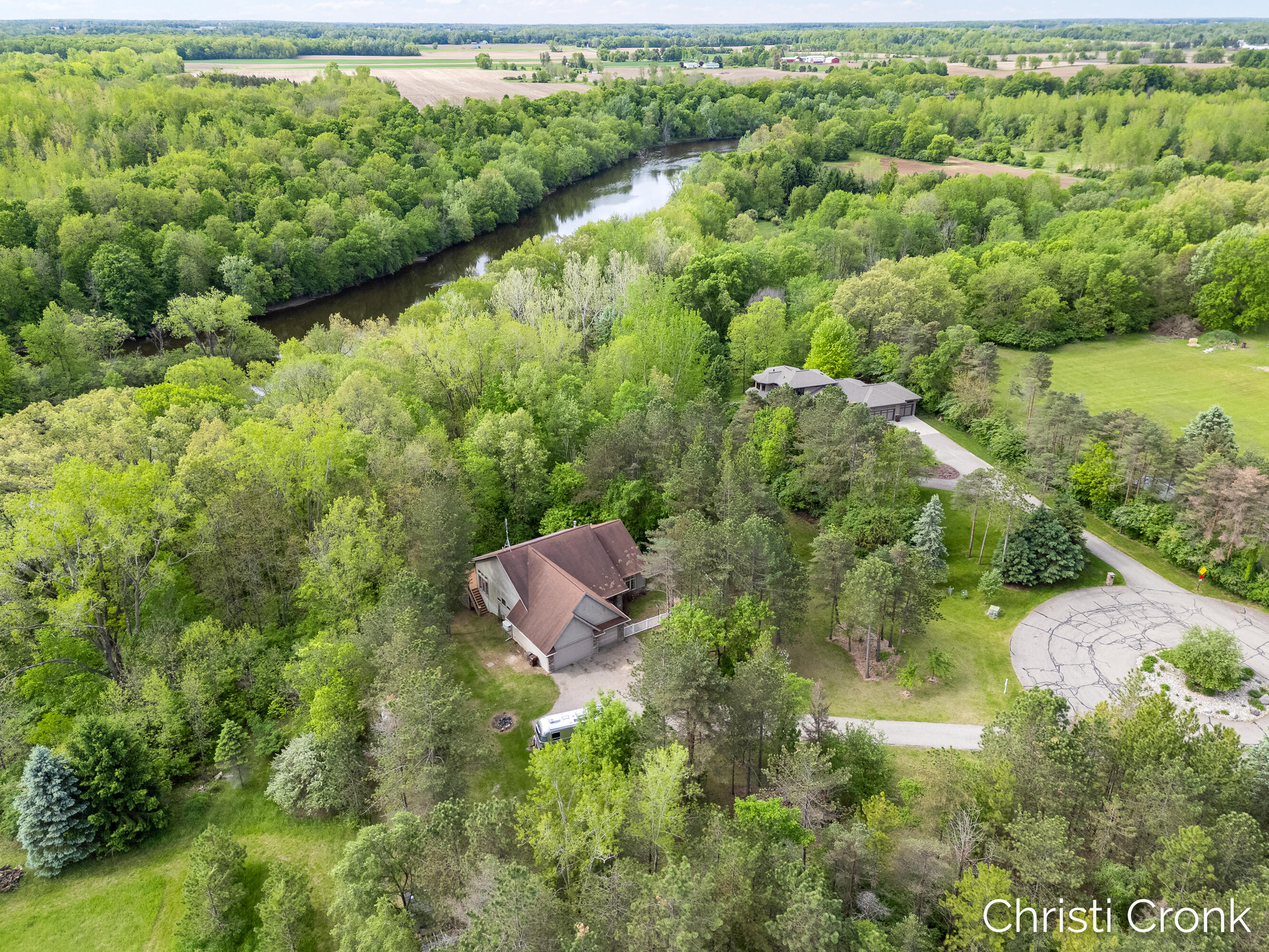 15105 Eagle Ridge Road Eagle, MI 48822 - Photo 41 of 52 42-print-aerial-6