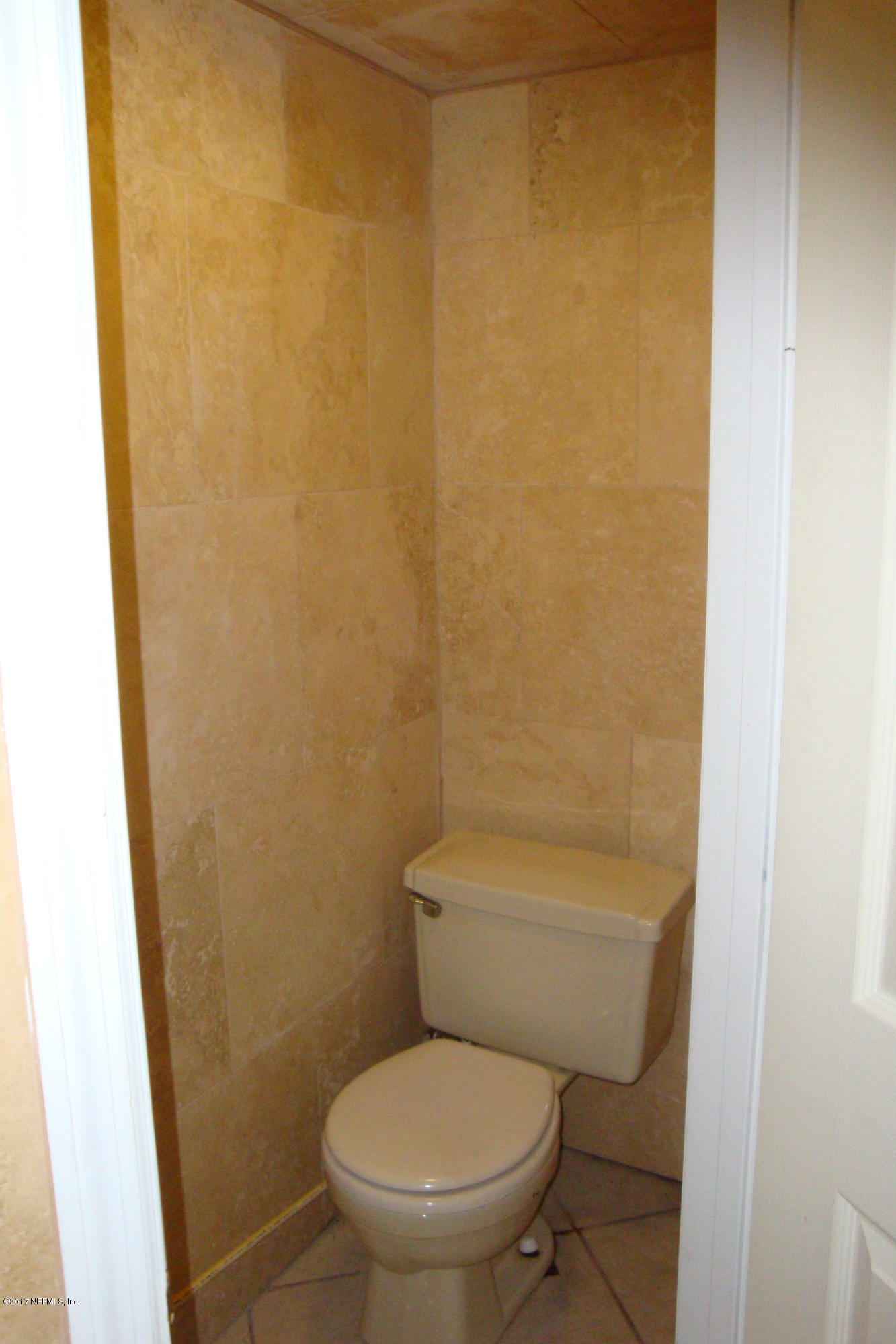 7346 El Barco Road, Unit 1 Jacksonville, FL 32216 - Photo 11 of 26 Southbrook Bath1