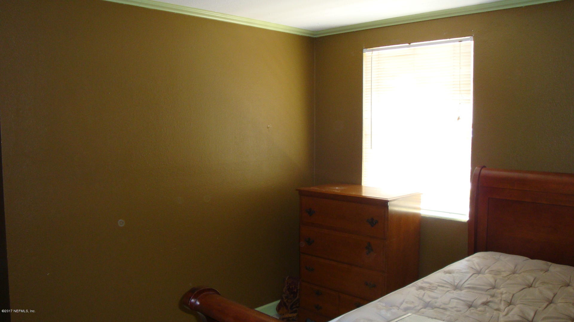 7346 El Barco Road, Unit 1 Jacksonville, FL 32216 - Photo 13 of 26 SB Bedroom1 Corner