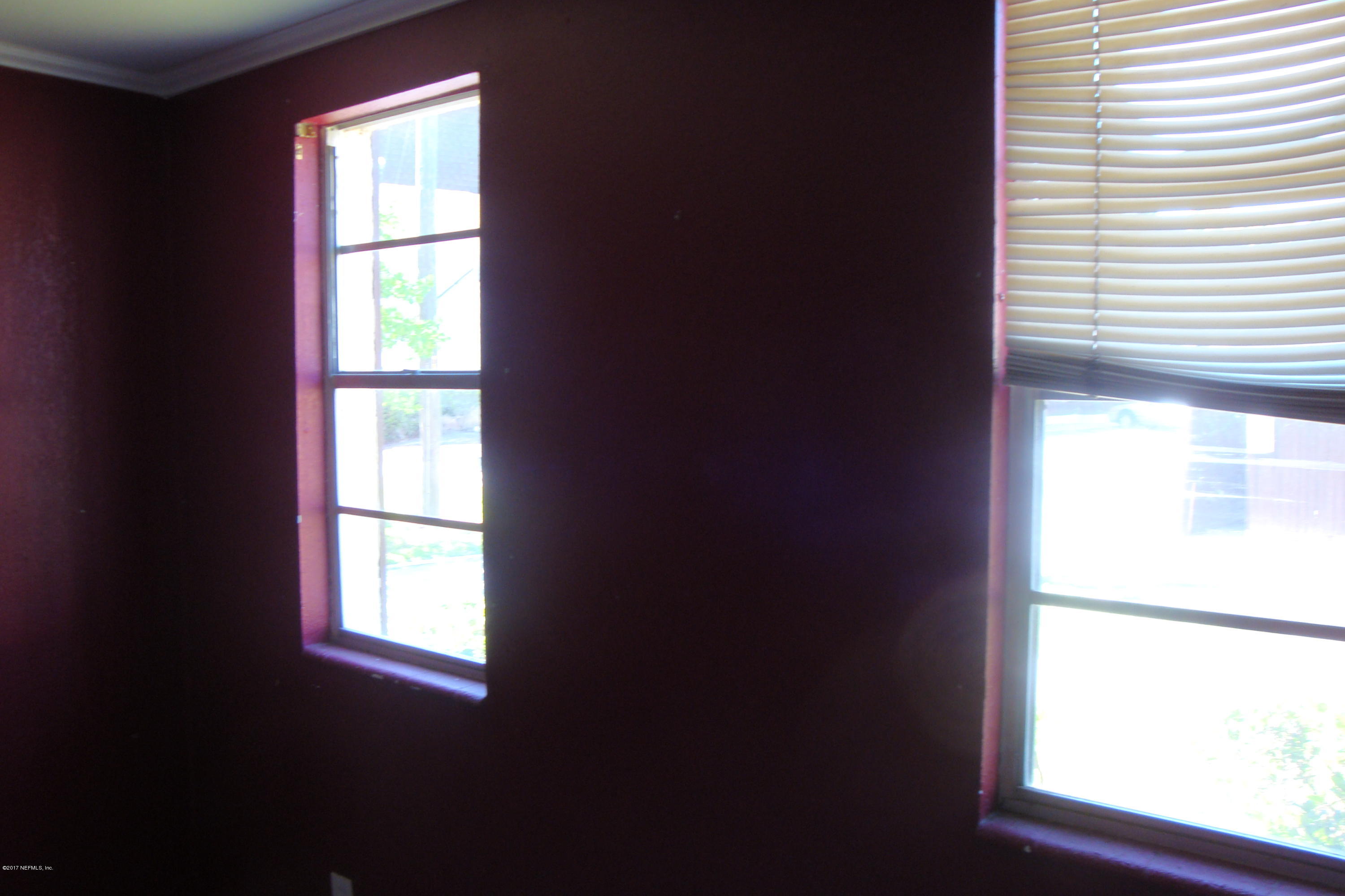 7346 El Barco Road, Unit 1 Jacksonville, FL 32216 - Photo 6 of 26 Windows Bedroom