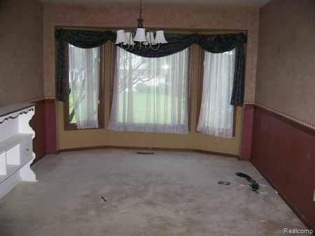 312 Rose Brier Drive Rochester, MI 48309 - Photo 4 of 6 107_1555BF
