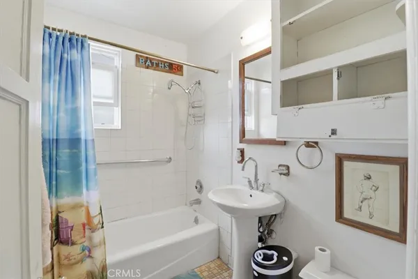 $3,500 | 2103 Harriman Lane, Unit A, Redondo Beach, CA 90278