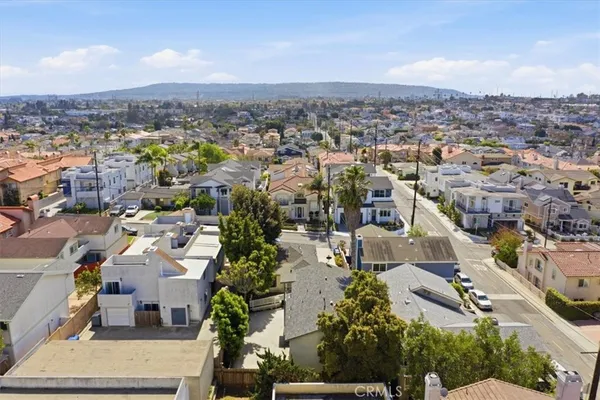 $3,500 | 2103 Harriman Lane, Unit A, Redondo Beach, CA 90278