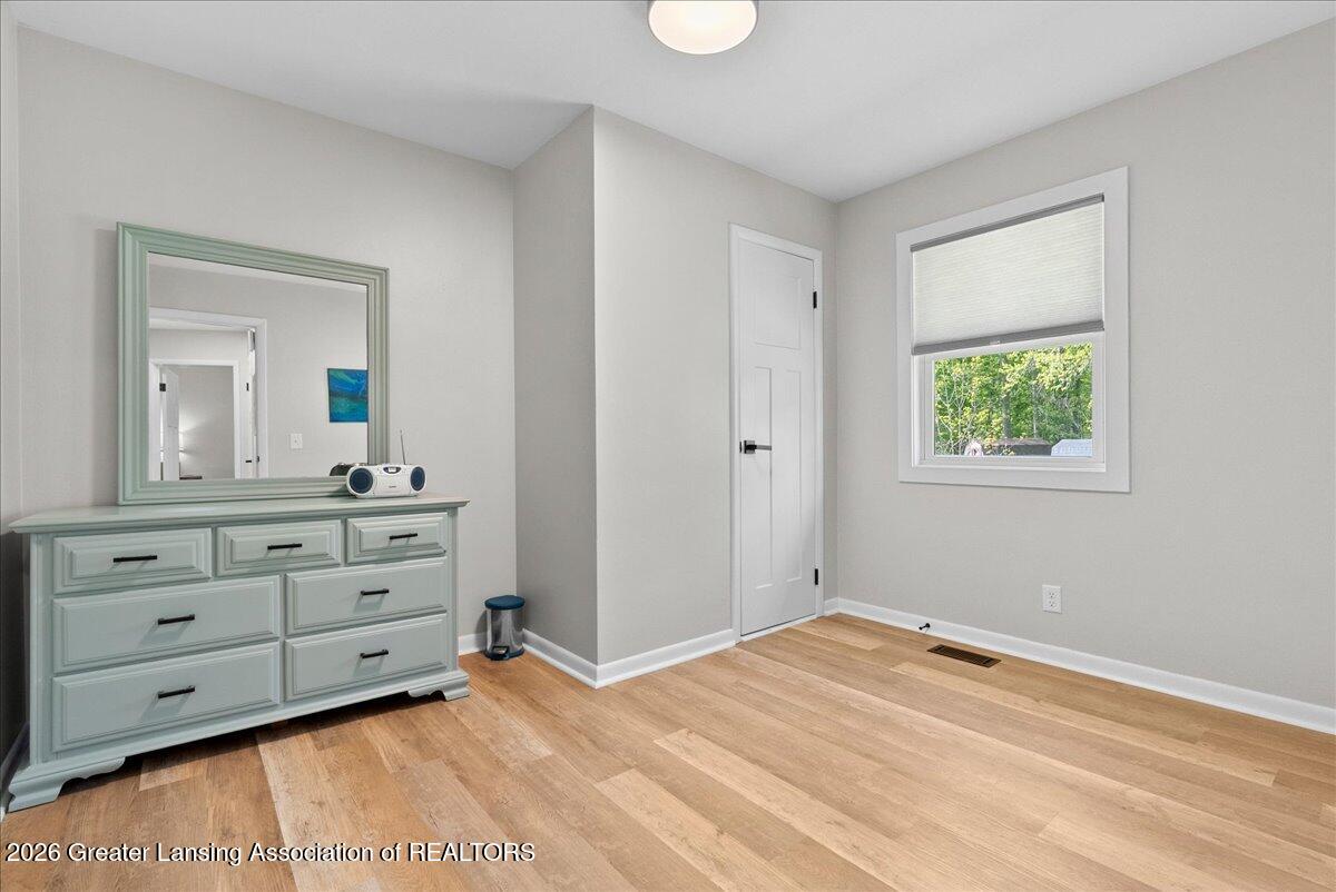 4522 Arden Road Lansing, MI 48917 - Photo 15 of 30 14-Media Jett - 12