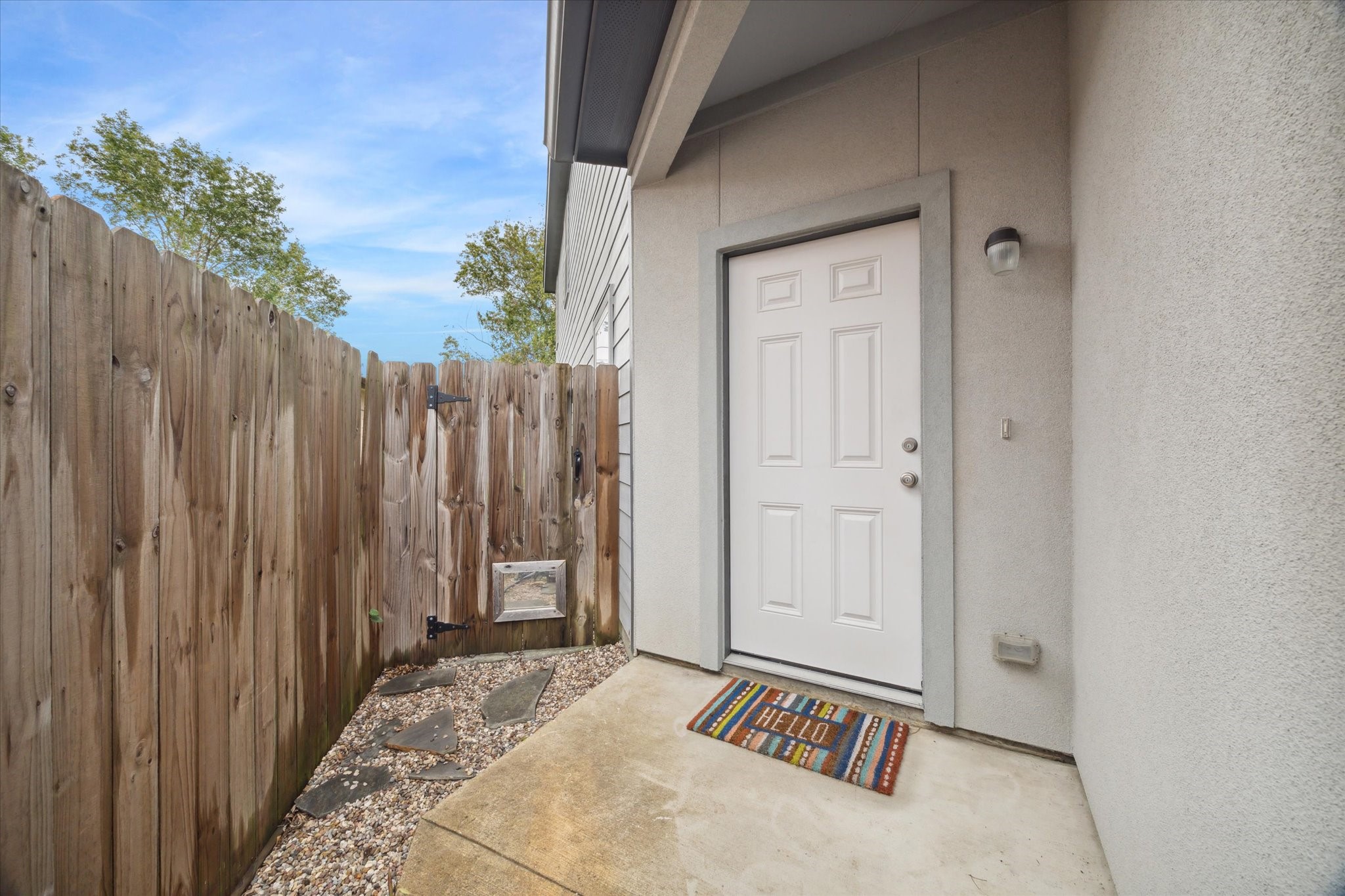 4916 Talina Way Houston, TX 77041 - Photo 16 of 25 a view of a backyard of the house