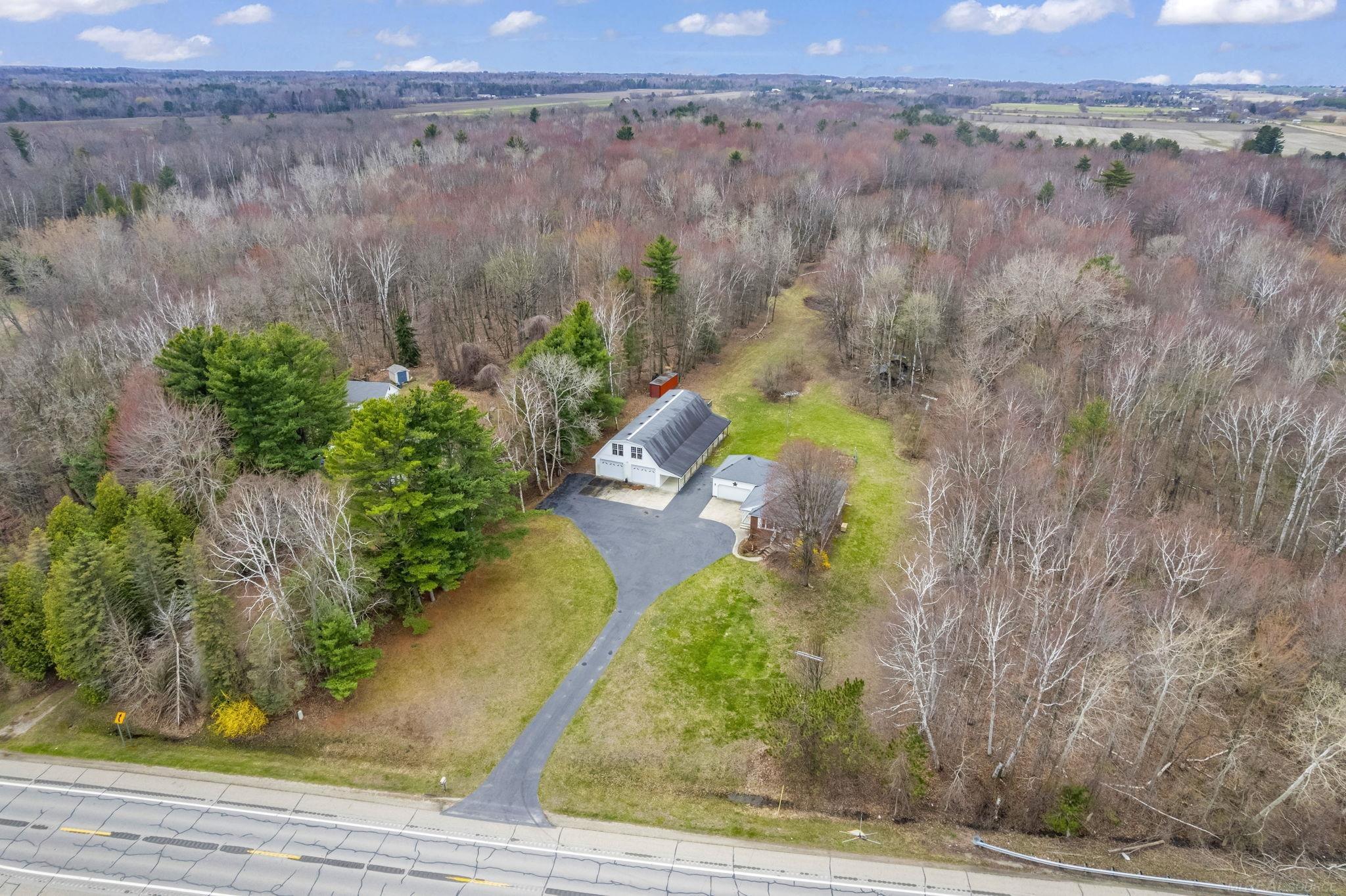 2828 Lakeshore Road Applegate, MI 48401 - Photo 46 of 53
