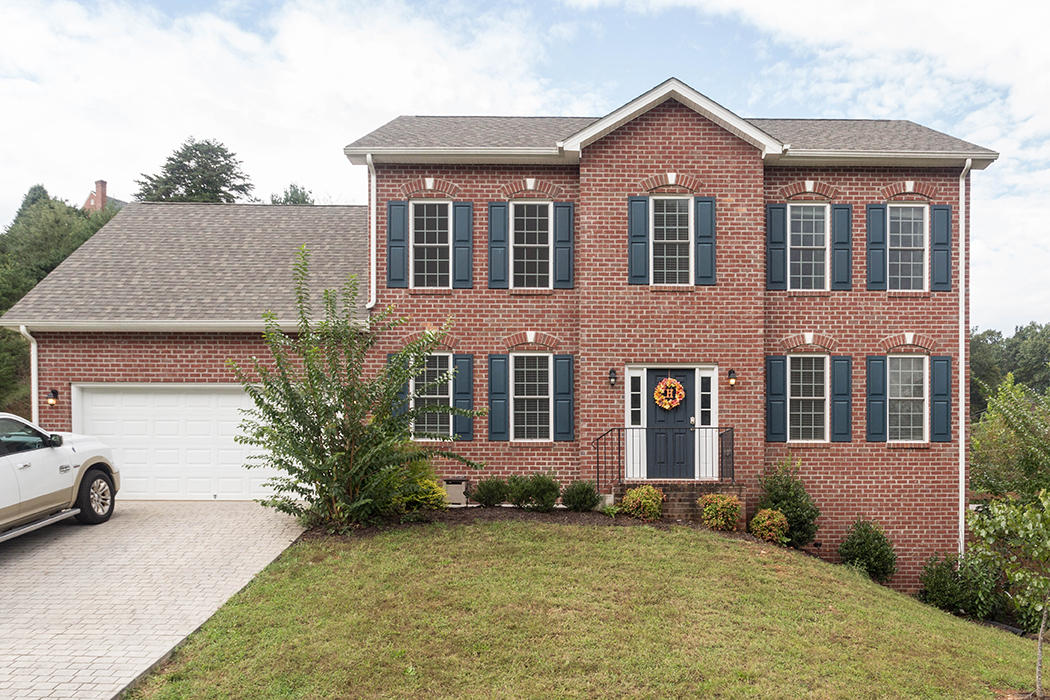 1011 Longview Road Roanoke, VA 24018 - Photo 1 of 34 QP6yH