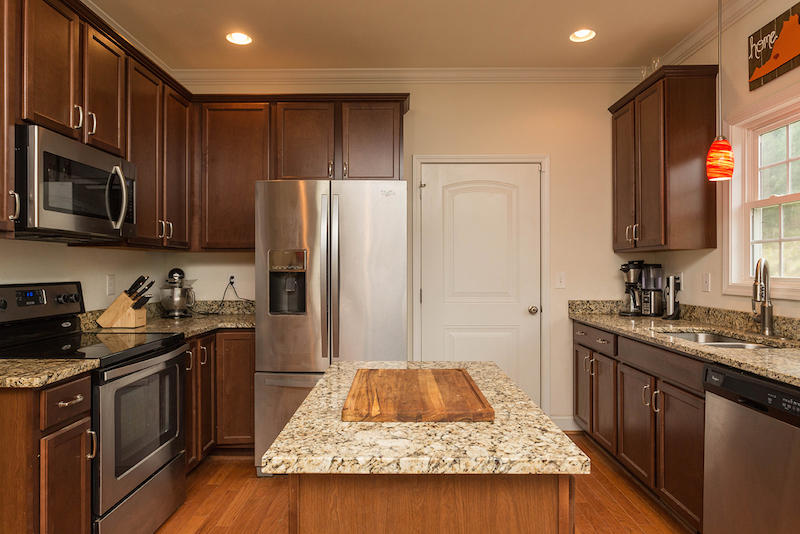 1011 Longview Road Roanoke, VA 24018 - Photo 12 of 34 DGA_8392