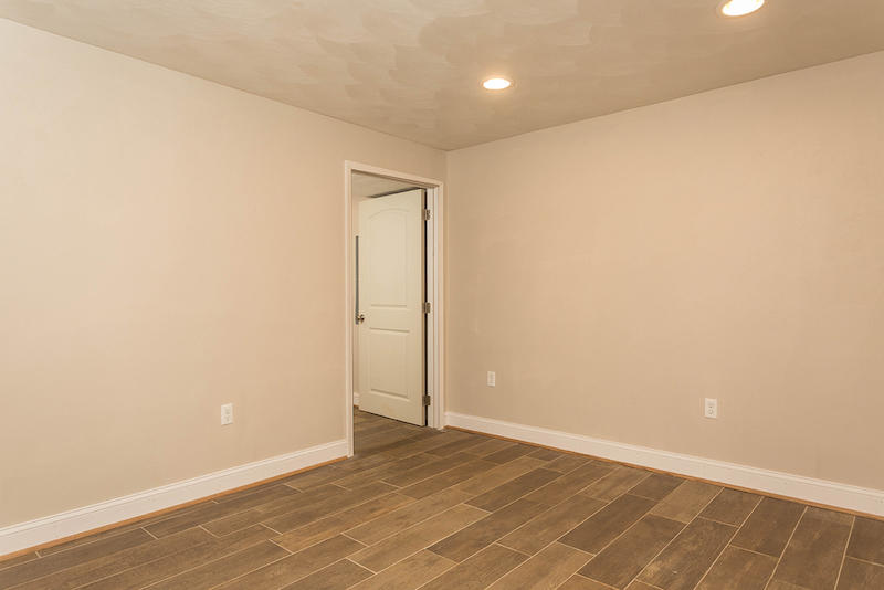 1011 Longview Road Roanoke, VA 24018 - Photo 31 of 34 DGA_8411