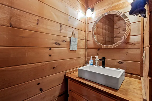 $525,000 | 10 Cork Cove Lane, Dresden, ME 04342