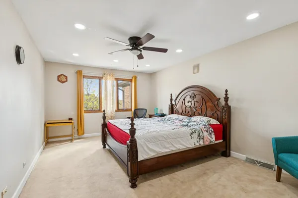 $429,000 | 1766 Pebble Beach Drive, Hoffman Estates, IL 60169