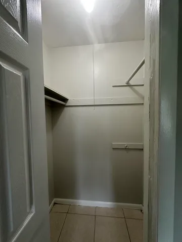 $1,290 | 1777 Highland Avenue, Unit C, Vero Beach, FL 32960