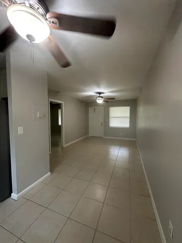 $1,290 | 1777 Highland Avenue, Unit C, Vero Beach, FL 32960