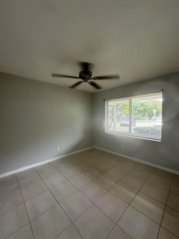 $1,290 | 1777 Highland Avenue, Unit C, Vero Beach, FL 32960