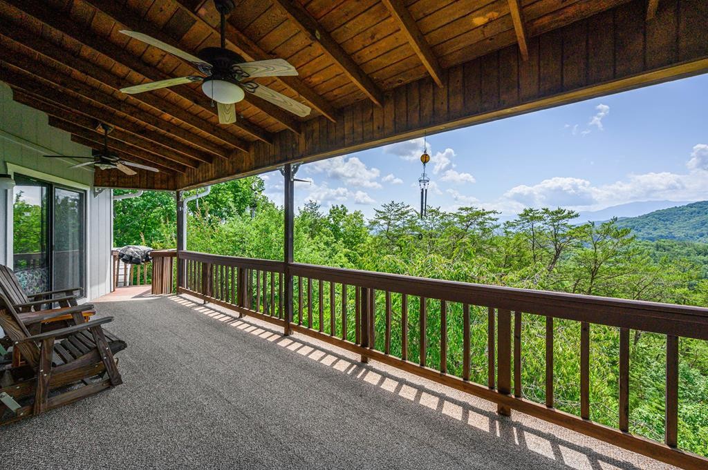 881 Lloyd Huskey Road Pigeon Forge, TN 37863 - Photo 6 of 27